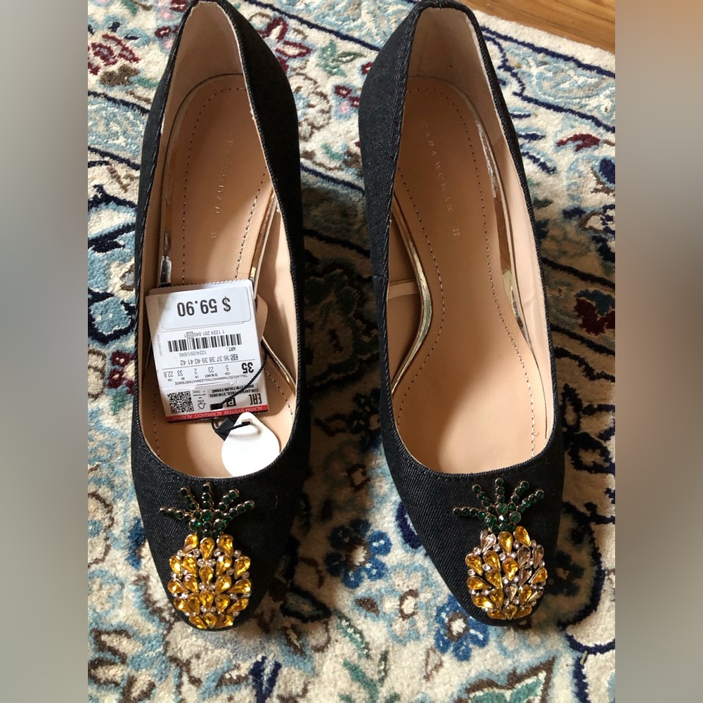 Zara Woman’s Denim Pumps - NEW